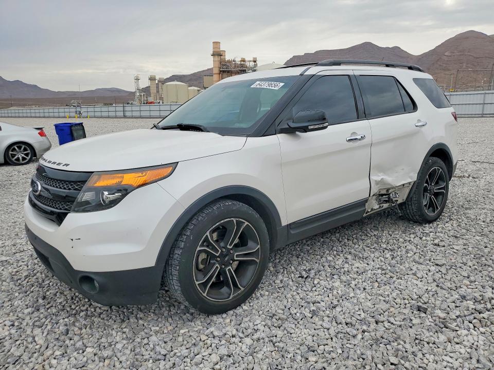 FORD EXPLORER 2013 مع رقم تعريف المركبة 1FM5K8GT7DGB53756 - صورة من المزاد