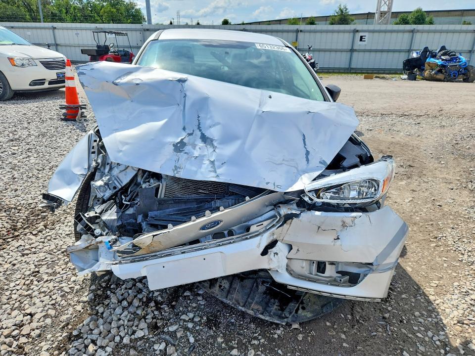 Photo 5 from auction – 2016 FORD FOCUS with VIN 1FADP3E27GL211722