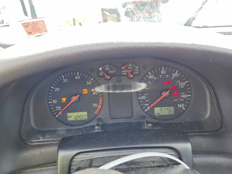 Photo 9 from auction – 1999 VOLKSWAGEN PASSAT with VIN WVWNA63B7XE424517