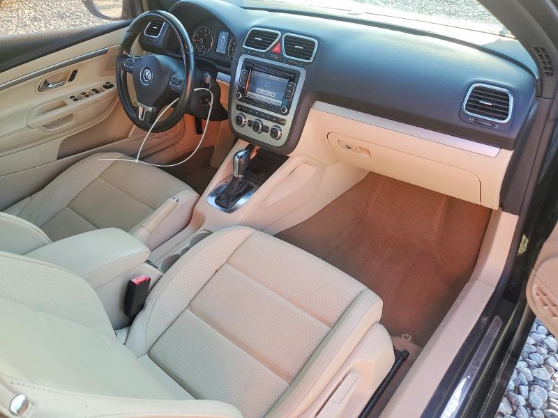 Photo 8 from auction – 2013 VOLKSWAGEN EOS with VIN WVWBW8AH5DV007299