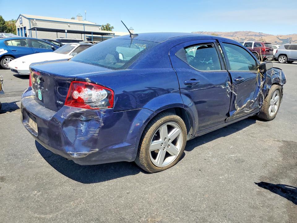 Photo 3 from auction – 2013 DODGE AVENGER with VIN 1C3CDZCB8DN660741