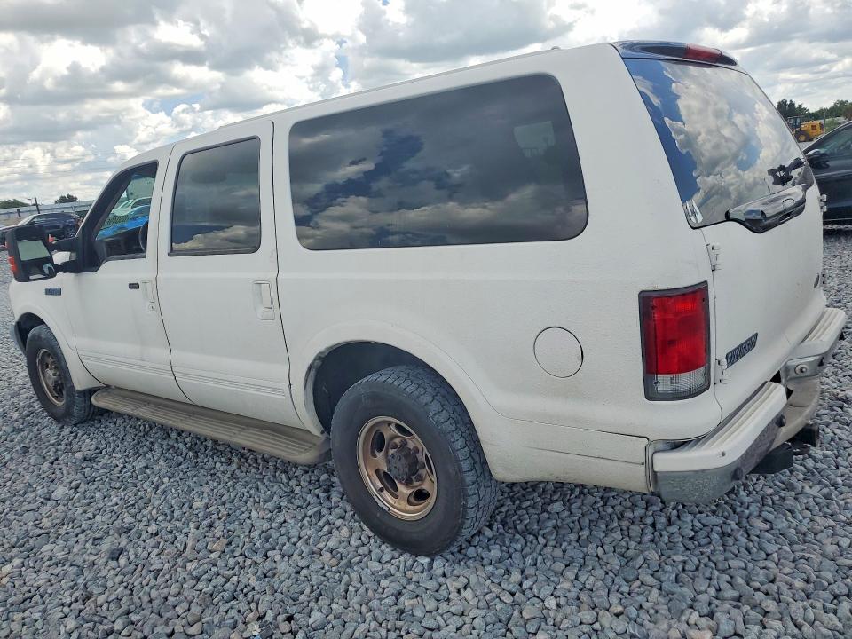 Photo 2 from auction – 2001 FORD EXCURSION with VIN 1FMNU42F01EA10854