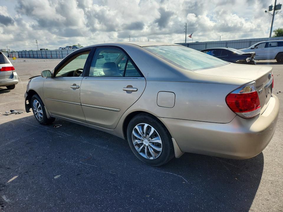 Photo 2 from auction – 2005 TOYOTA CAMRY with VIN 4T1BE32K45U947578