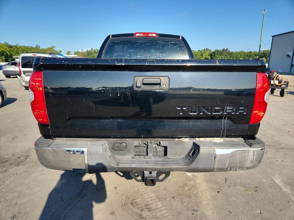 Photo 6 from auction – 2018 TOYOTA TUNDRA with VIN 5TFRM5F12JX129729
