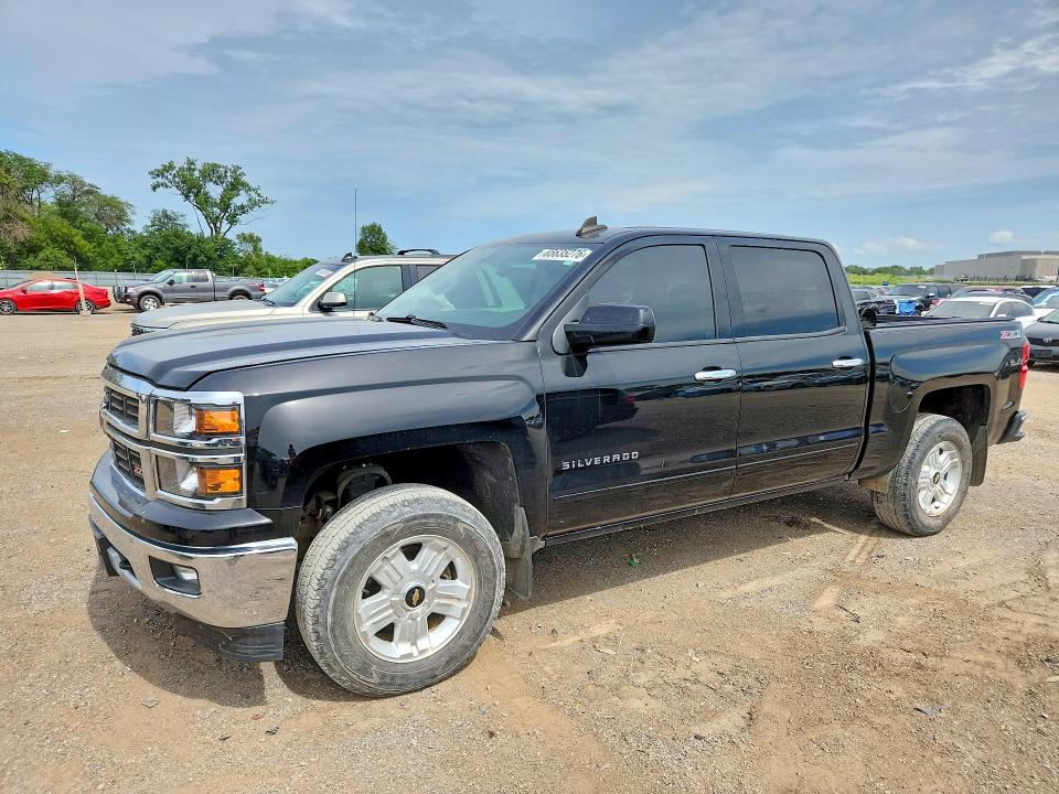CHEVROLET SILVERADO 2015 with VIN 3GCUKREC1FG492075 - Photo from auction