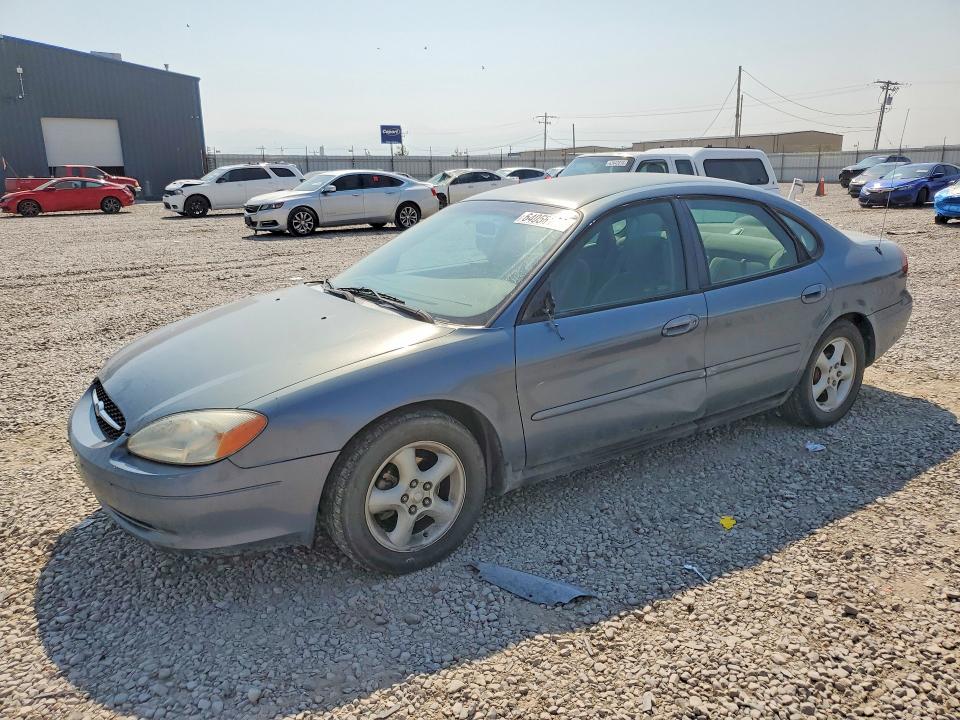 FORD TAURUS 2000 with VIN 1FAFP55U8YG236208 - Photo from auction