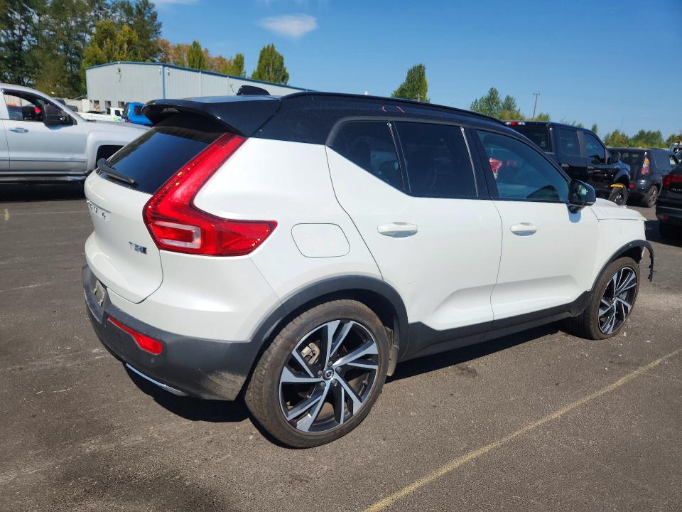 Photo 3 from auction – 2020 VOLVO XC40 with VIN YV4162UM4L2308127