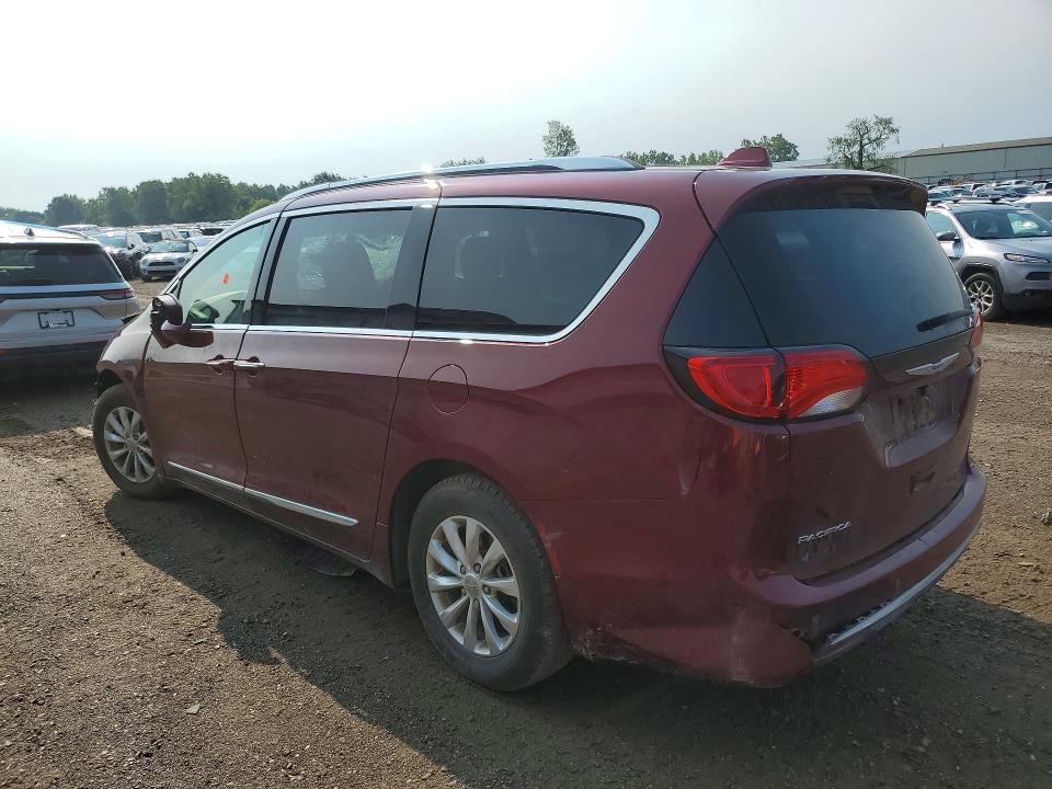 Photo 2 from auction – 2018 CHRYSLER PACIFICA with VIN 2C4RC1EG8JR292045