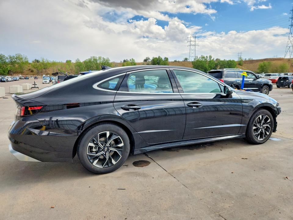 Photo 3 from auction – 2025 HYUNDAI SONATA with VIN KMHL64JA8SA473745