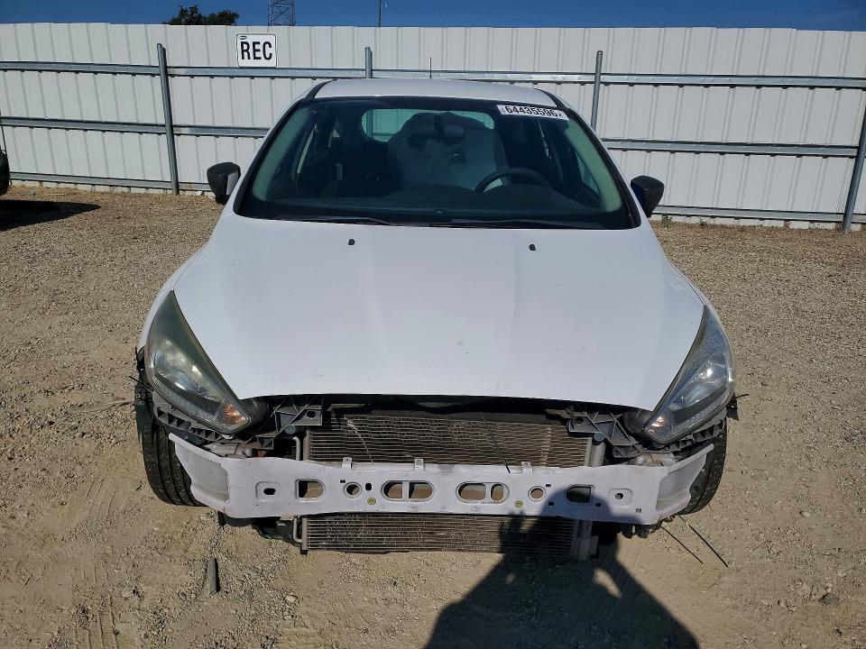 Photo 5 from auction – 2017 FORD FOCUS with VIN 1FADP3K29HL263830