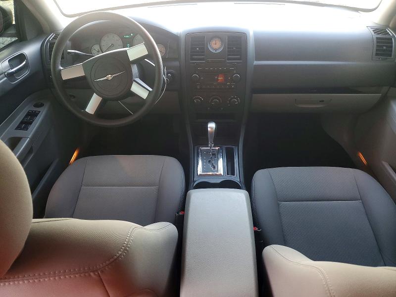 Photo 8 from auction – 2007 CHRYSLER 300 with VIN 2C3KA43R77H820982