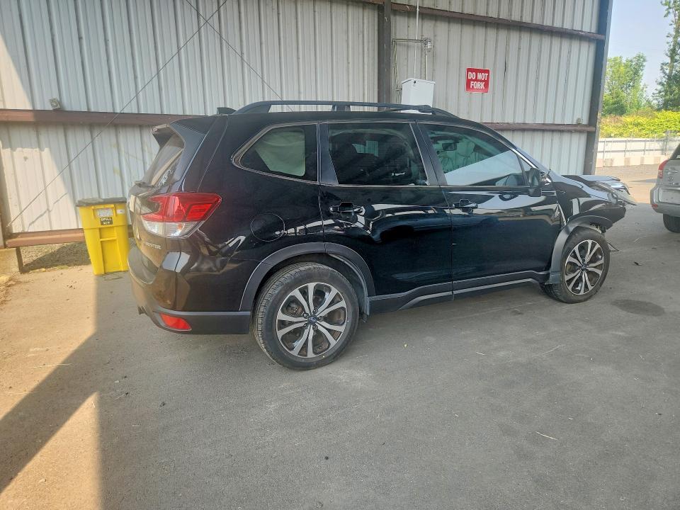 Photo 3 from auction – 2019 SUBARU FORESTER with VIN JF2SKASC5KH539414