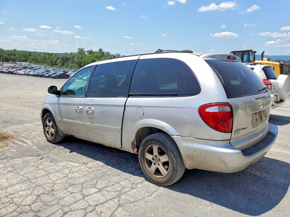 Photo 2 from auction – 2006 DODGE GRAND CARAVAN with VIN 2D4GP44LX6R654303