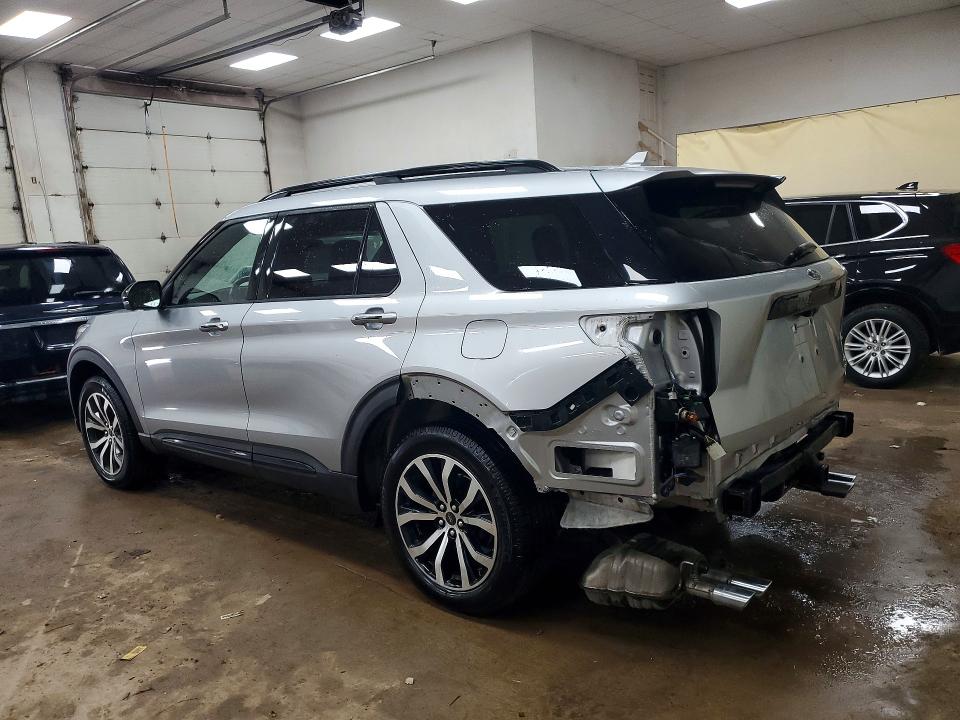 Photo 2 from auction – 2020 FORD EXPLORER with VIN 1FM5K8GC7LGA66308