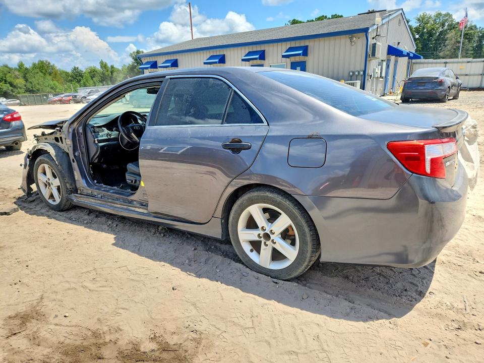 Photo 2 from auction – 2013 TOYOTA CAMRY with VIN 4T1BF1FK2DU683030