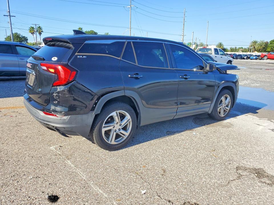 Photo 3 from auction – 2018 GMC TERRAIN with VIN 3GKALMEX5JL161350