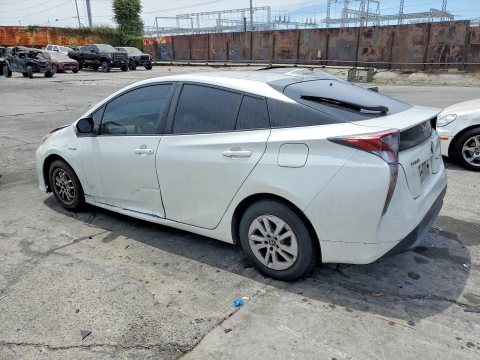 Photo 2 from auction – 2016 TOYOTA PRIUS with VIN JTDKBRFU7G3506709