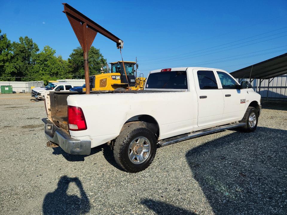 Photo 3 from auction – 2015 RAM 2500 with VIN 3C6TR5H27FG588321