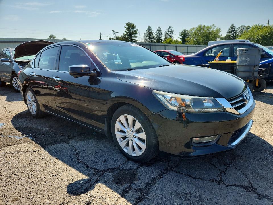 Photo 4 from auction – 2013 HONDA ACCORD with VIN 1HGCR2F86DA231756