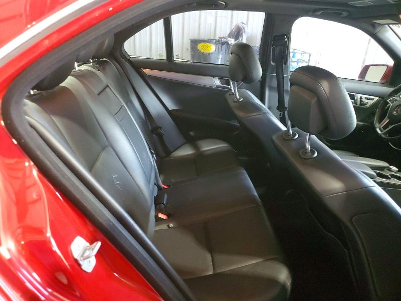 Photo 10 from auction – 2013 MERCEDES-BENZ C with VIN WDDGF4HB0DR272680