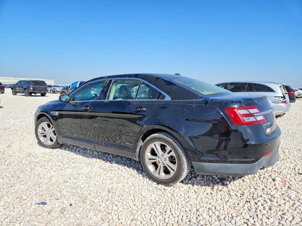 Photo 2 from auction – 2017 FORD TAURUS with VIN 1FAHP2E81HG113697