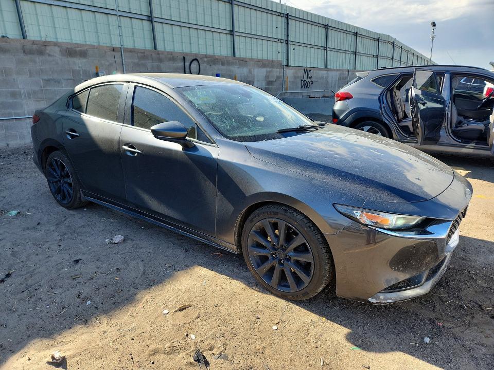 صورة رقم 4 من المزاد - 2020 MAZDA 3 مع VIN JM1BPBDM4L1162886
