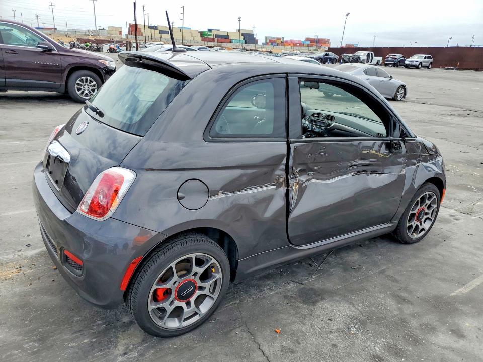 Photo 3 from auction – 2015 FIAT 500 with VIN 3C3CFFBRXFT502783