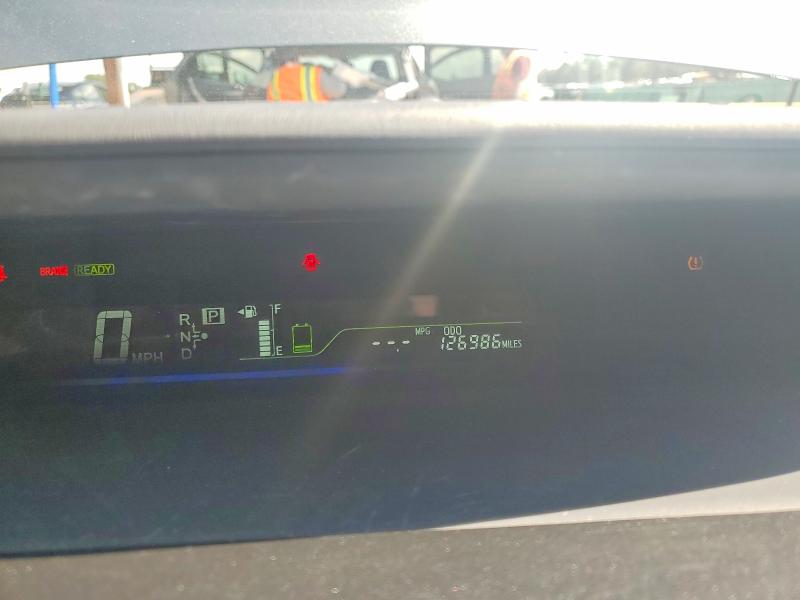 Photo 9 from auction – 2013 TOYOTA PRIUS V with VIN JTDZN3EU2D3205135