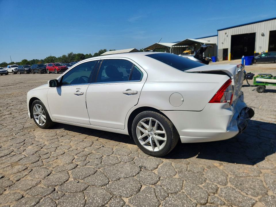Photo 2 from auction – 2011 FORD FUSION with VIN 3FAHP0JA2BR252976