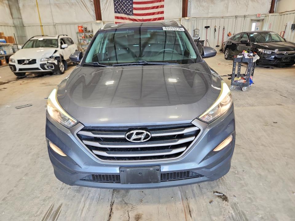 Photo 5 from auction – 2016 HYUNDAI TUCSON with VIN KM8J3CA43GU222349