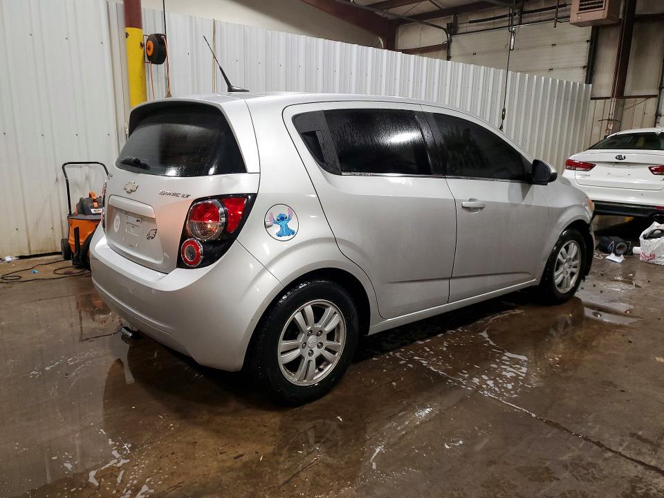 Photo 3 from auction – 2014 CHEVROLET SONIC with VIN 1G1JC6SH2E4143476