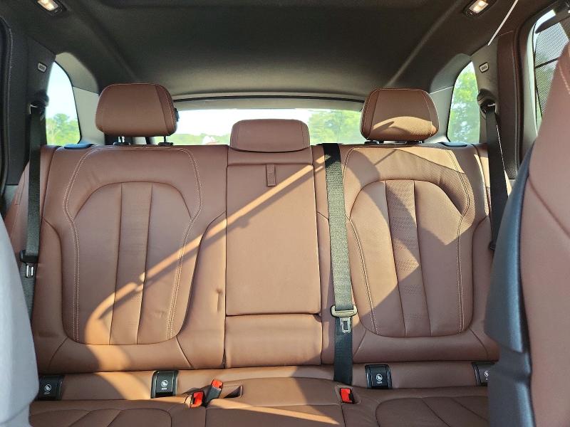 Photo 10 from auction – 2021 BMW X5 with VIN 5UXCR6C04M9E43336