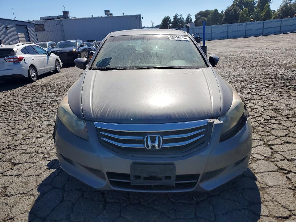 Photo 5 from auction – 2011 HONDA ACCORD with VIN 1HGCP3F81BA028248