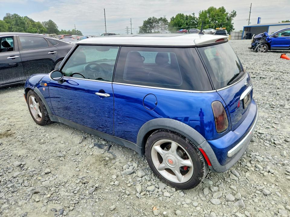 Photo 2 from auction – 2003 MINI COOPER with VIN WMWRC33483TC41063