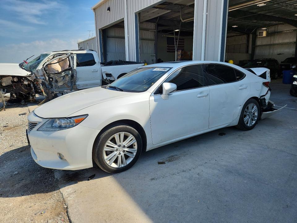 LEXUS ES 2015 with VIN JTHBK1GG6F2190832 - Photo from auction