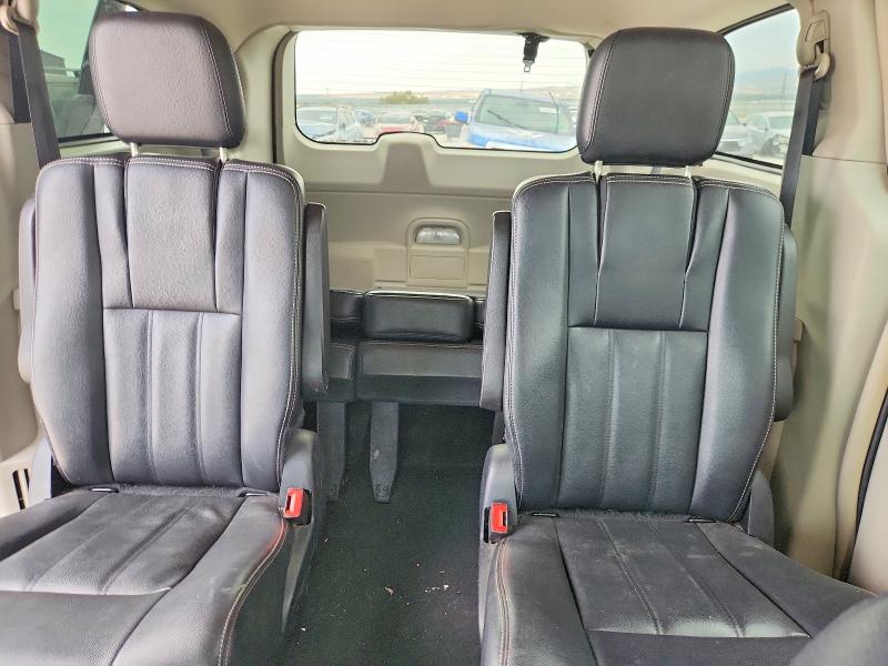 Photo 10 from auction – 2016 CHRYSLER TOWN & COUNTRY with VIN 2C4RC1BG7GR290784