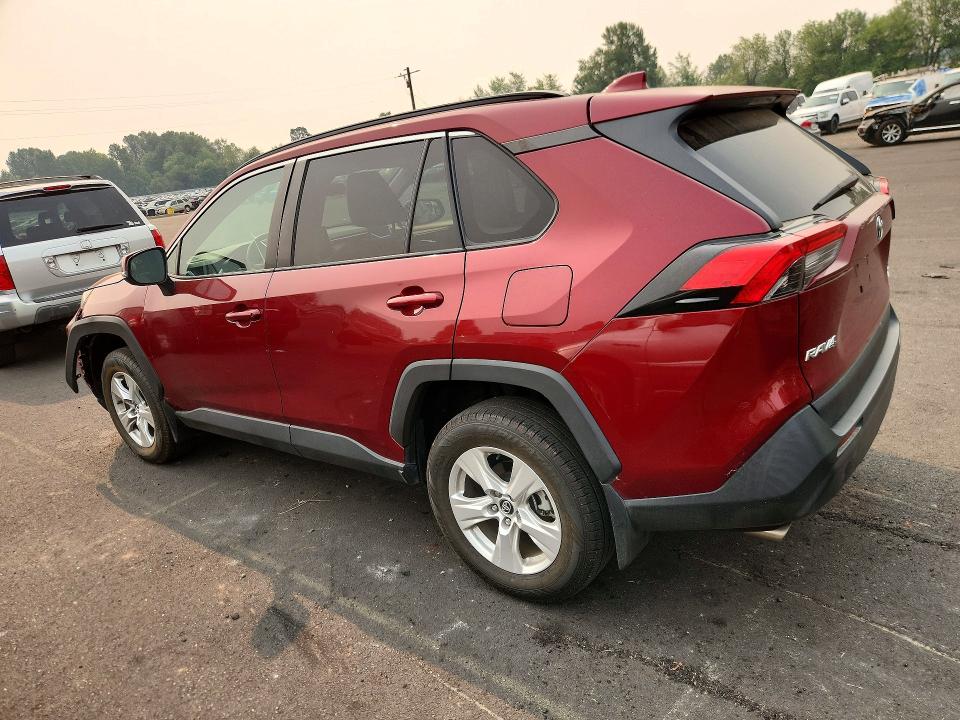 Photo 2 from auction – 2020 TOYOTA RAV4 with VIN 2T3P1RFV0LW100800