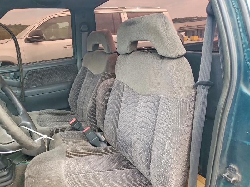 Photo 10 from auction – 1997 GMC SONOMA with VIN 1GTCS1445VK505523