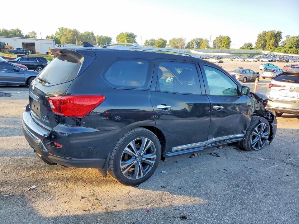 Photo 3 from auction – 2020 NISSAN PATHFINDER with VIN 5N1DR2DM6LC644231