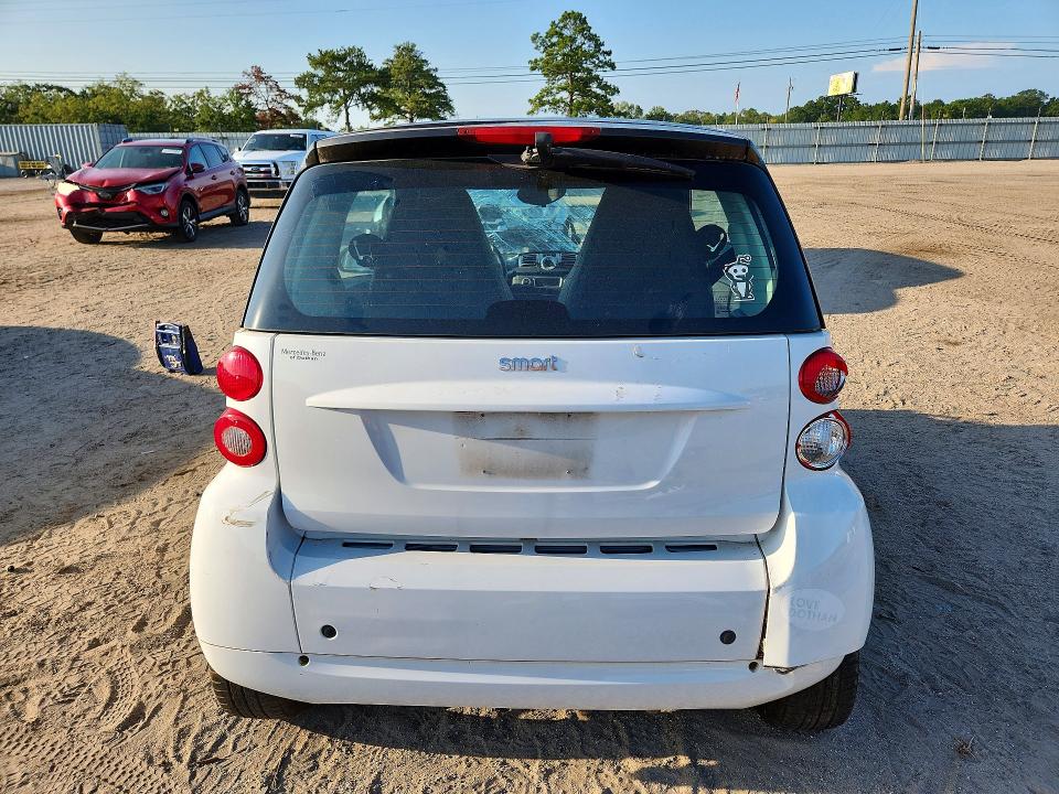 Photo 6 from auction – 2012 SMART FORTWO with VIN WMEEJ3BA7CK527912