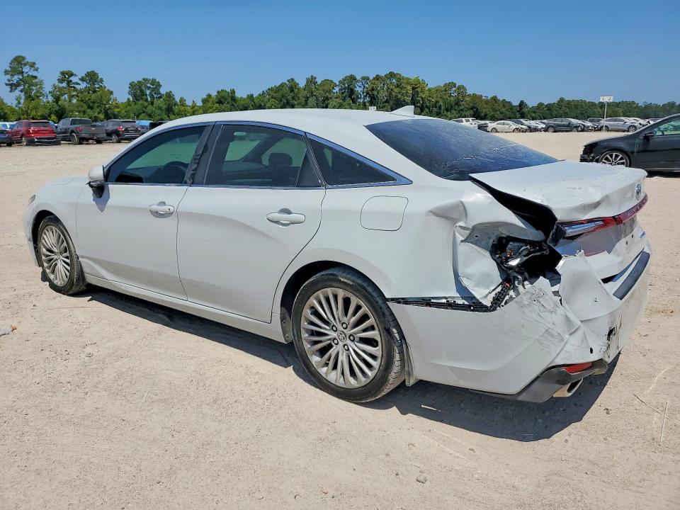 Photo 2 from auction – 2022 TOYOTA AVALON with VIN 4T1DZ1FB2NU071797
