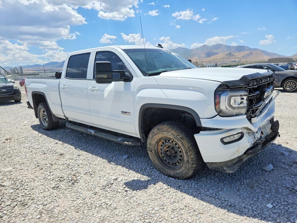 Zdjęcie 4 z aukcji – 2018 GMC SIERRA z VIN 3GTU2NEJ2JG111169