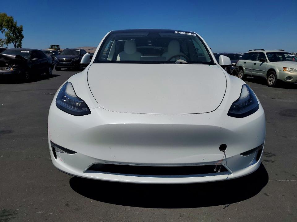 Photo 5 from auction – 2021 TESLA MODEL Y with VIN 5YJYGAEE3MF228297