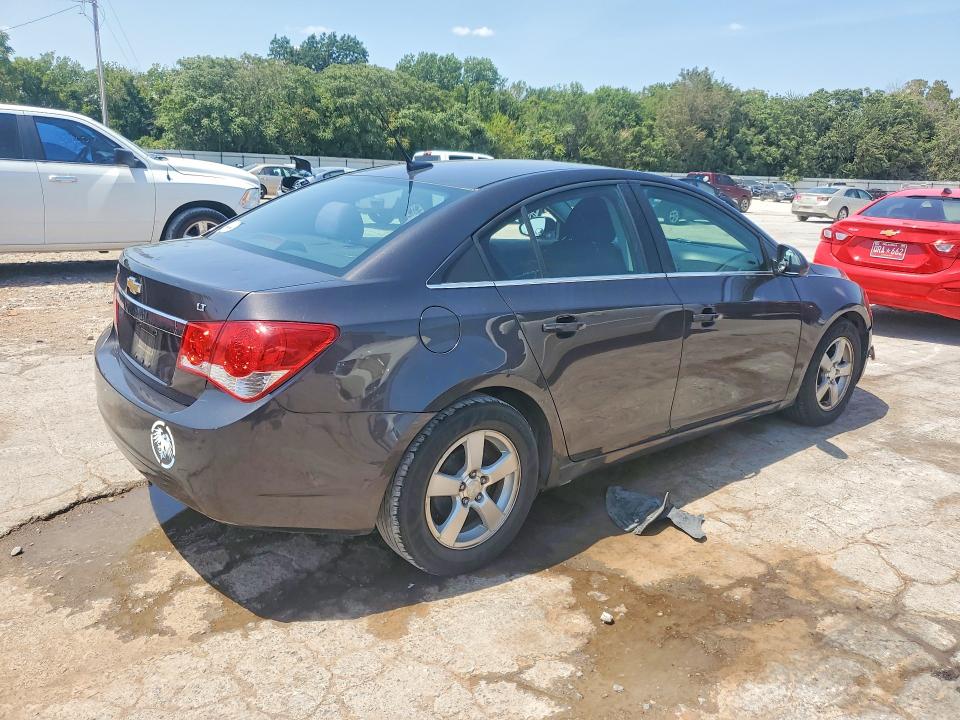 Photo 3 from auction – 2014 CHEVROLET CRUZE with VIN 1G1PC5SB8E7315797