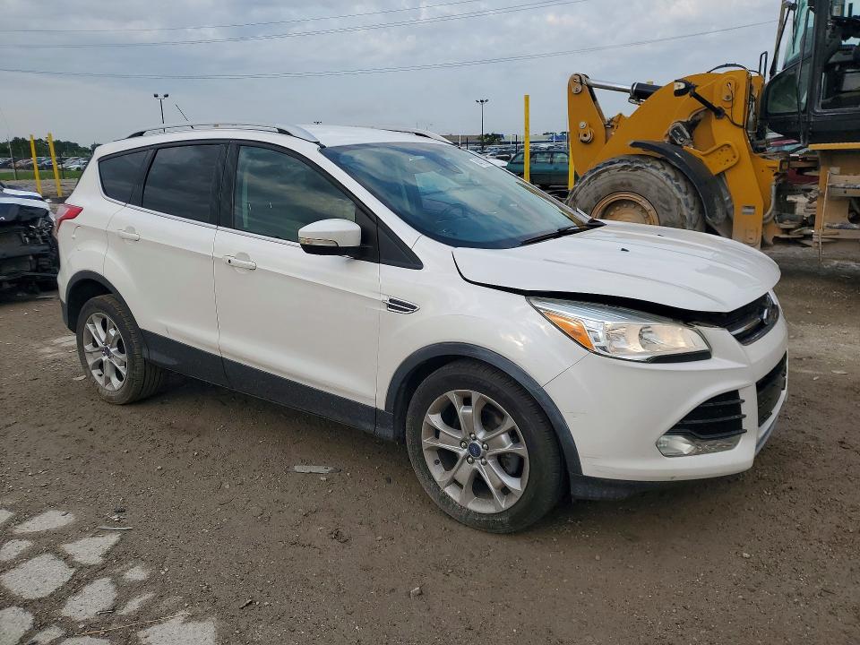 Foto 4 de la subasta – 2014 FORD ESCAPE con VIN 1FMCU0JX6EUC82556