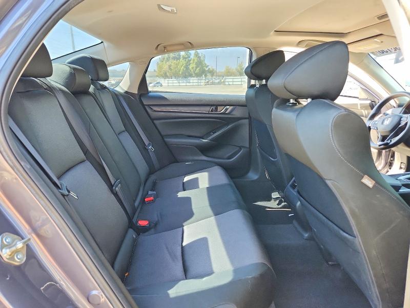 Снимка 10 от търг – 2019 HONDA ACCORD с VIN 1HGCV1F49KA009793