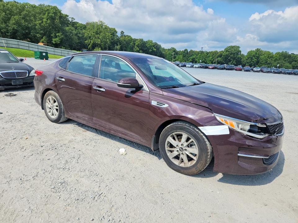 Photo 4 from auction – 2018 KIA OPTIMA with VIN 5XXGT4L31JG225532