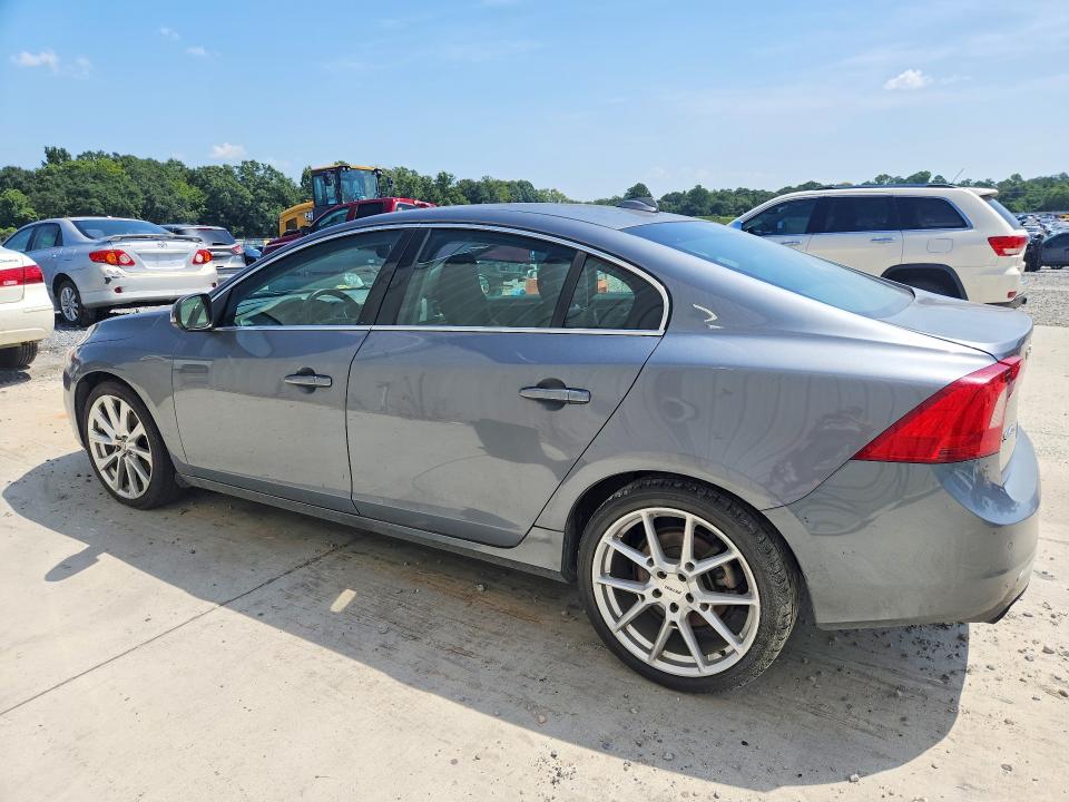 صورة رقم 2 من المزاد - 2016 VOLVO S60 مع VIN LYV402FM8GB110539