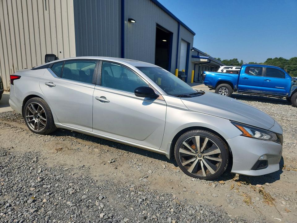 Photo 4 from auction – 2020 NISSAN ALTIMA with VIN 1N4BL4CV4LC166187