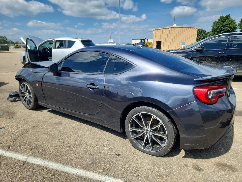 Photo 2 from auction – 2017 TOYOTA 86 with VIN JF1ZNAA17H8710117